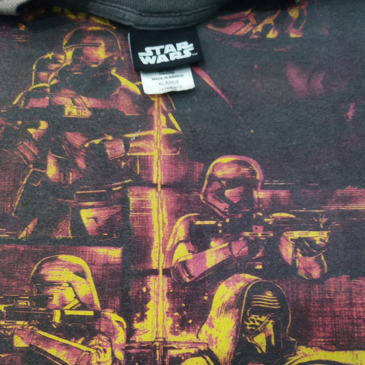 Star Wars Vintage 2000s Star Wars Shirt Size US XL / EU 56 / 4 - 2 Thumbnail