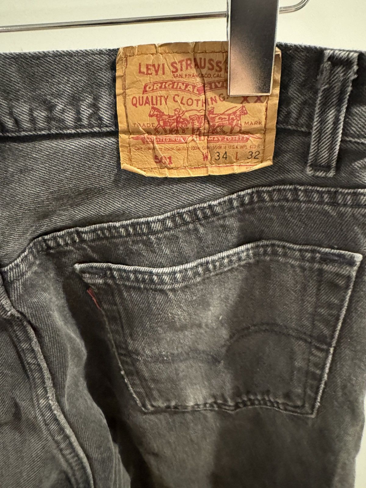 Levi's Vintage Levi black denim with distressed hem Size US 32 / EU 48 - 9 Thumbnail