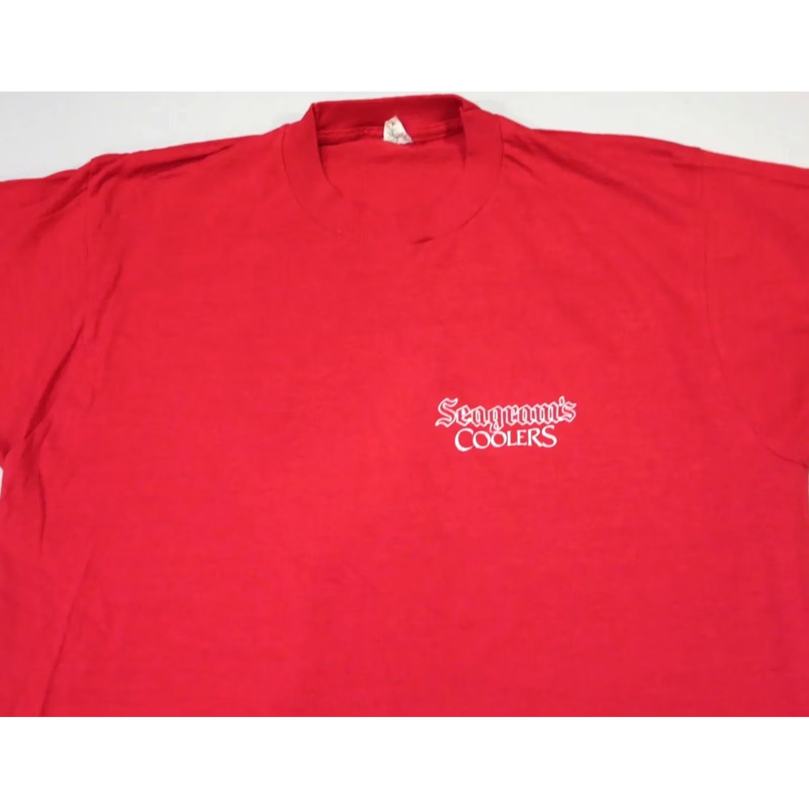 Vintage VINTAGE 80s SEAGRAM’S WINE COOLERS T-Shirt LARGE fun party beer Red Mens Size US L / EU 52-54 / 3 - 2 Thumbnail