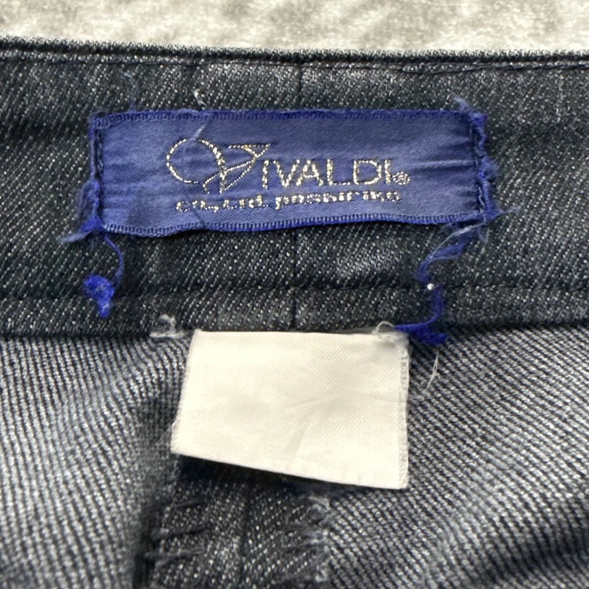 Japanese Brand Vintage Japanese Brand Wide Leg Buckle Back Jeans Size 28" / US 6 / IT 42 - 14 Thumbnail