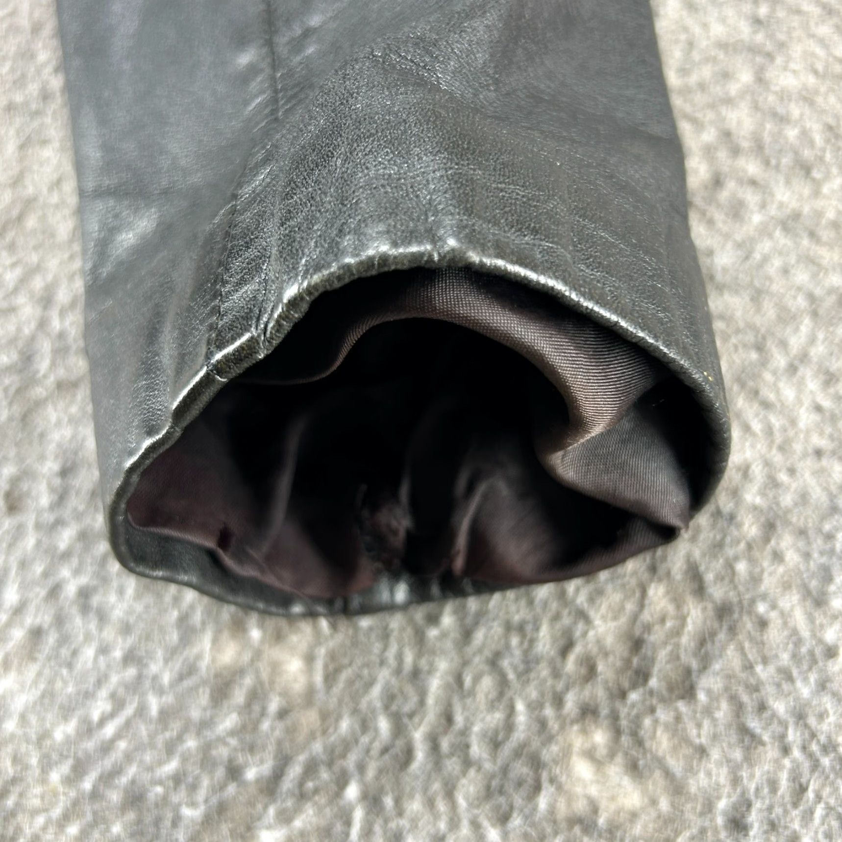 Vintage VINTAGE Wilsons Leather Jacket Women 10 Black Bomber Genuine Biker Crop Moto 80s Size L / US 10 / IT 46 - 7 Thumbnail