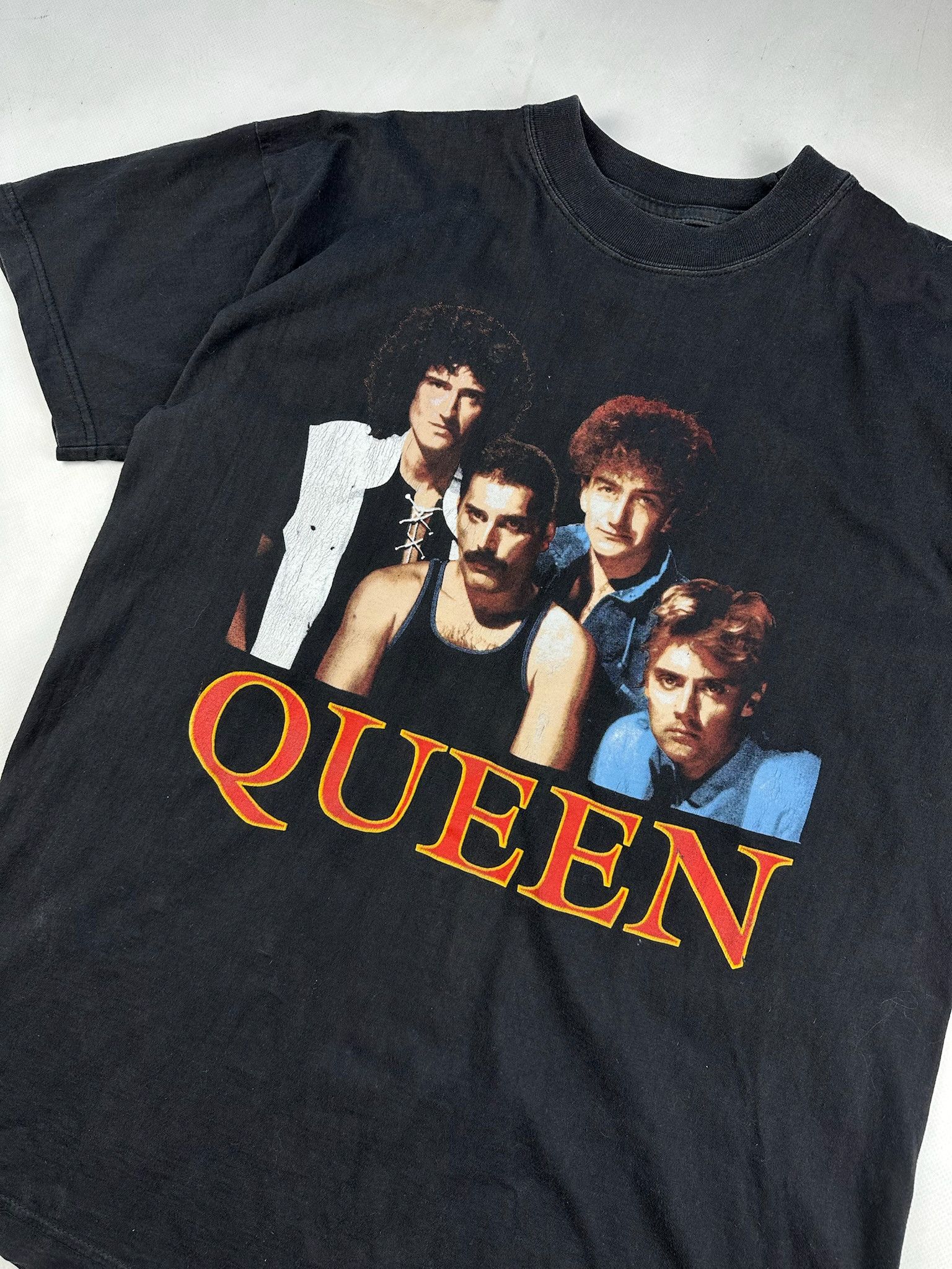 Queen vintage tShirt 90s Freddie Mercury band tee