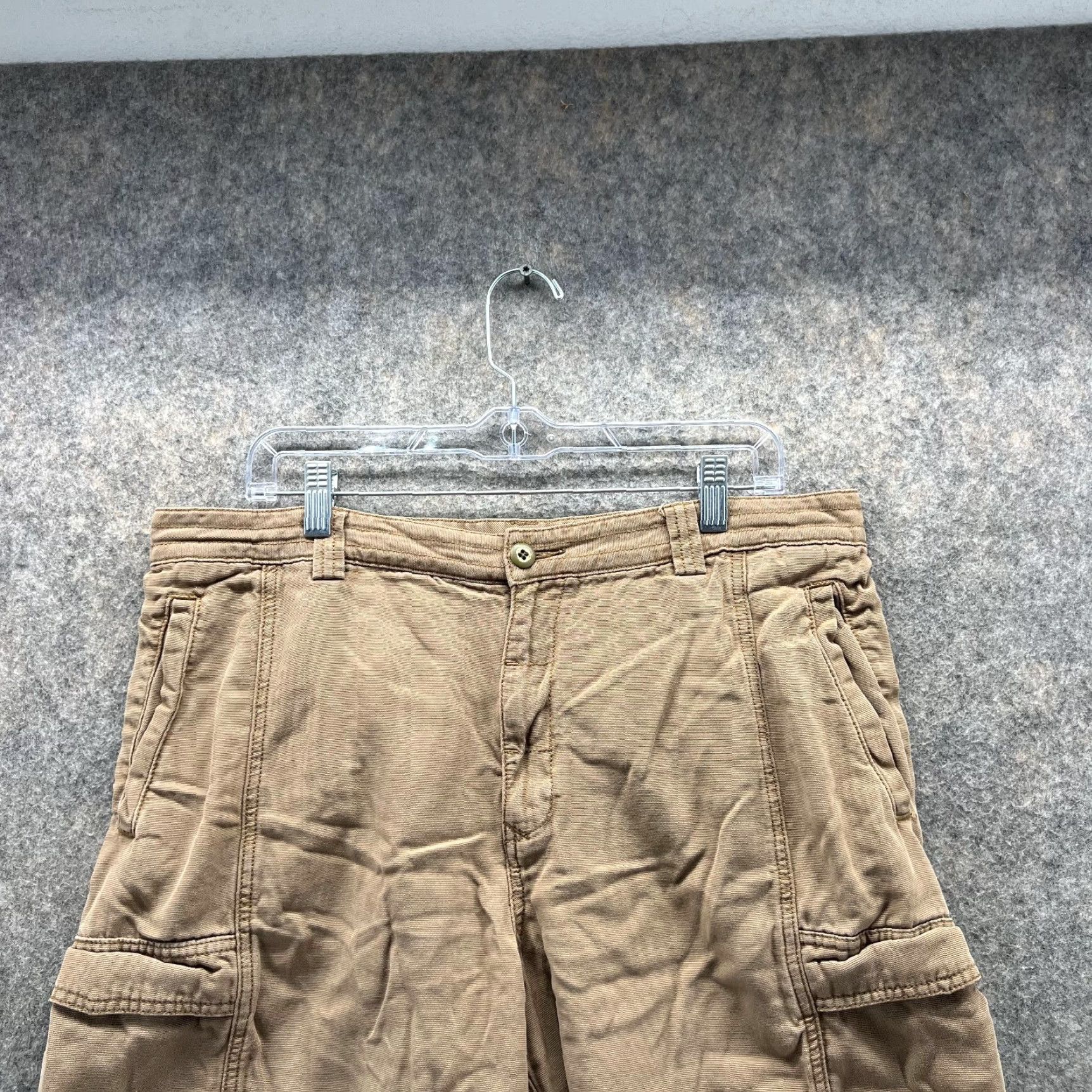 Tommy Bahama Tommy Bahama Shorts Men 35 Adult Khaki Cargo Tan Beige Relax Fit Tencel Casual Pants Waist 35 In Beige Cargo Pocket Summer Size US 35 - 2 Thumbnail