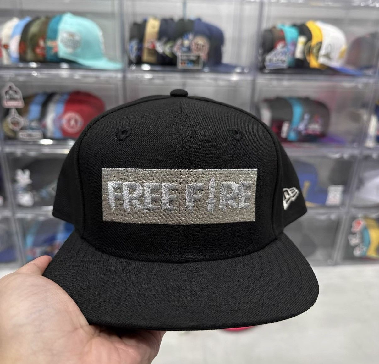 New Era New Era × FREE FIRE Flat Brim Baseball Cap J32 Size ONE SIZE - 1 Thumbnail