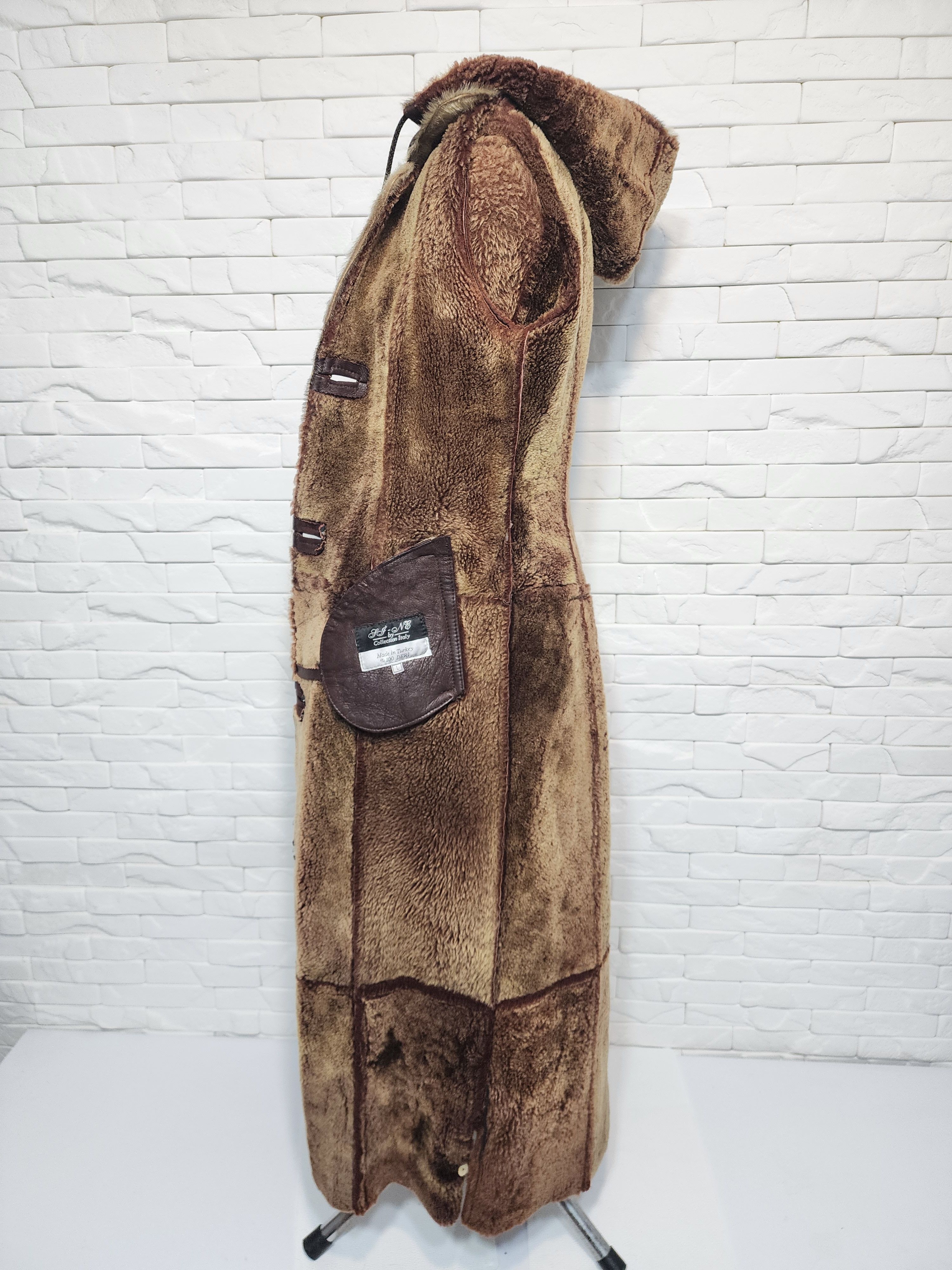 Uniqlo Women's Brown Sheepskin Coat: Genuine Fur Hood Size M / US 6-8 / IT 42-44 - 9 Thumbnail