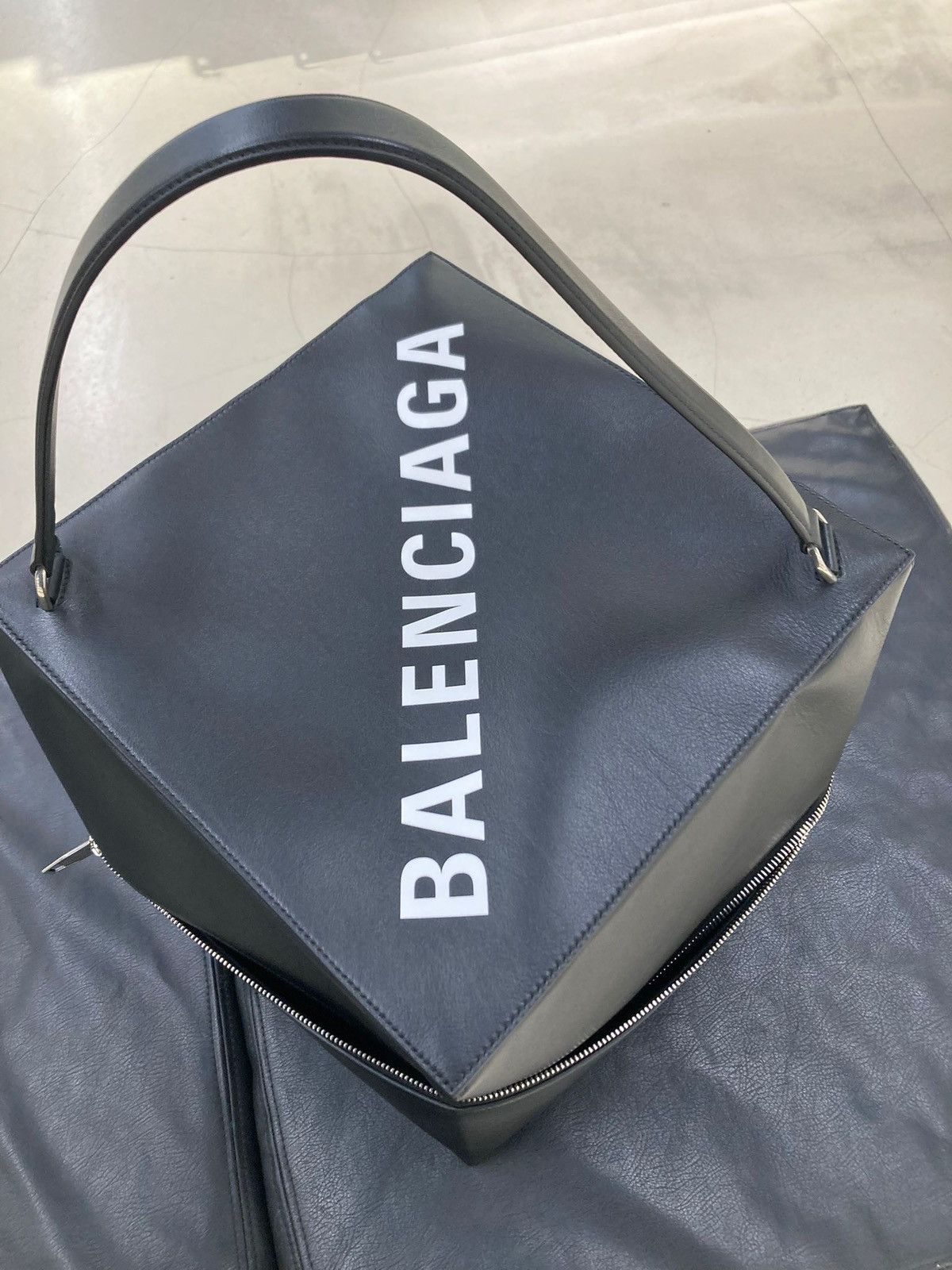 Adidas × Balenciaga 🔥LIMITED🔥 Large 4x4 Bag Size ONE SIZE - 2 Thumbnail