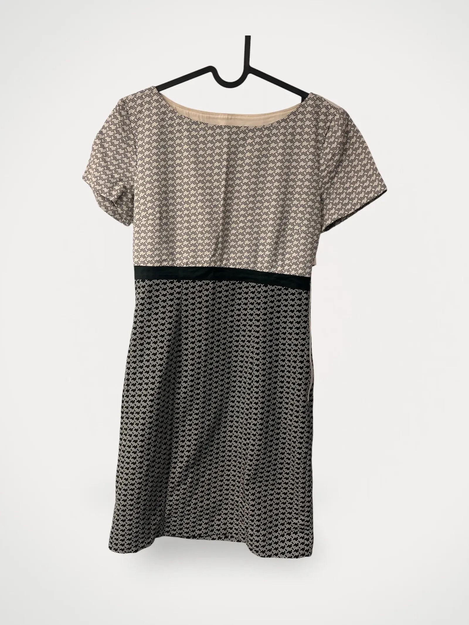 MAX&Co. Max & Co Dress Size S / US 4 / IT 40 - 1 Thumbnail