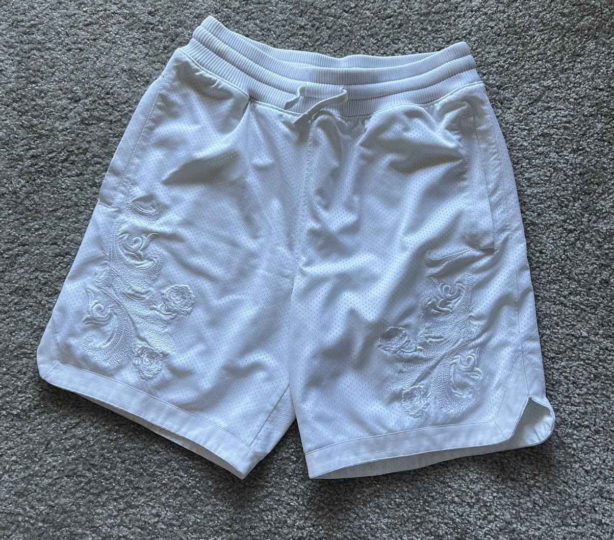 Nike KITH NIKE LEBRON CLOAK SHORTS WHITE SIZE M | Grailed