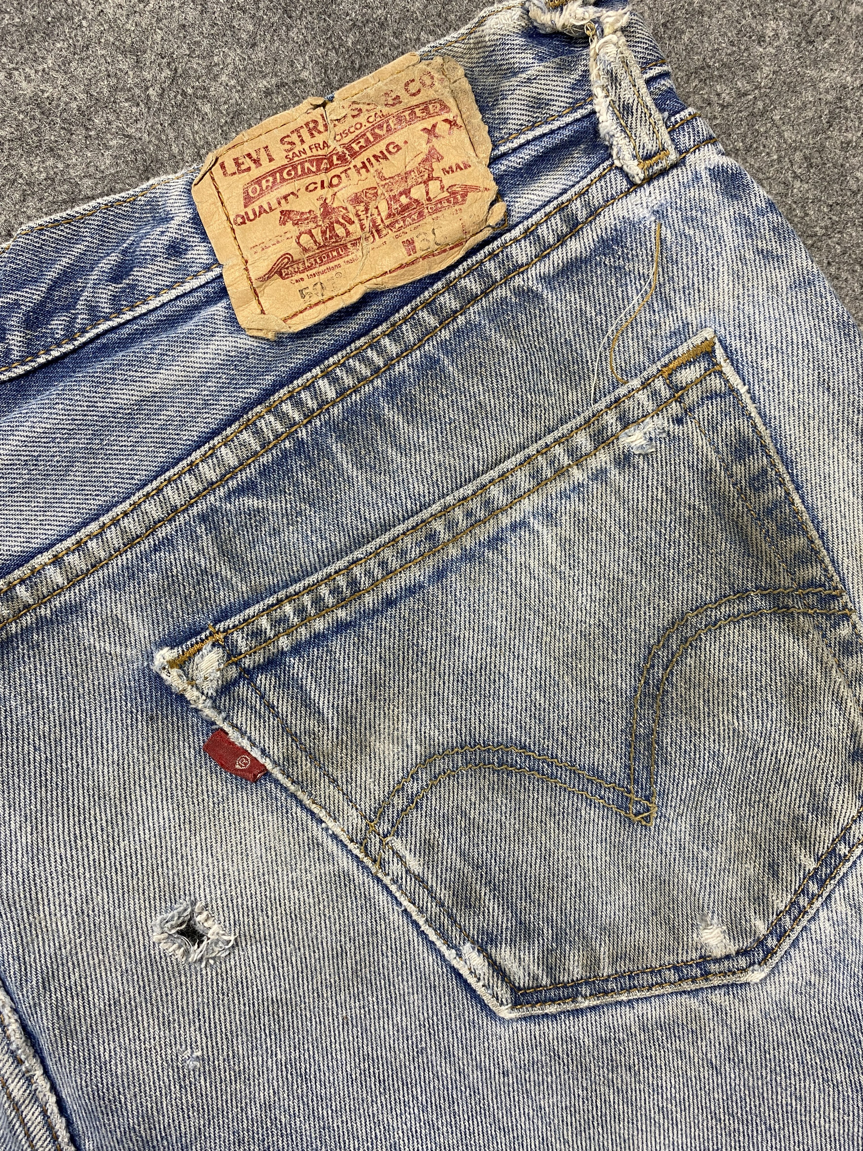 Japanese Brand Dirty Ripped Blue Vintage Levi's 501 36x29 Denim -JN2301 Size US 35 - 9 Thumbnail