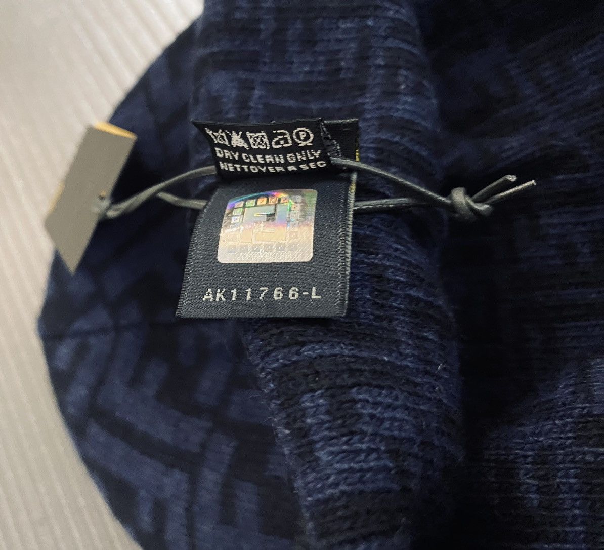 Fendi Fendi 🇮🇹 Blue/Black Wool blend FF Beanie unisex NEW Size ONE SIZE - 6 Thumbnail