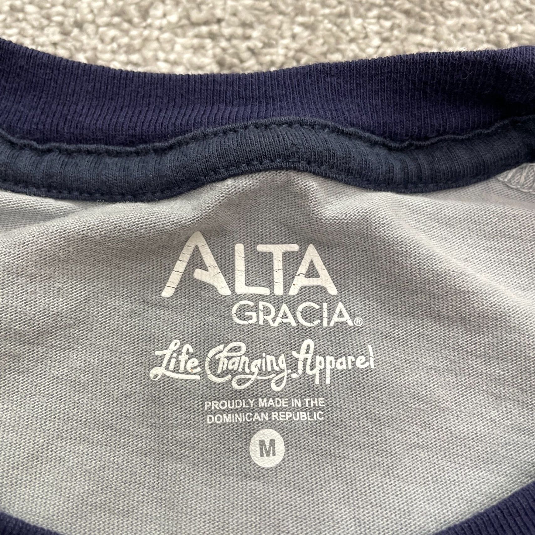 Vintage Alta Gracia Auburn Tigers T-Shirt Mens Medium Gray Raglan Crew Tee Sports Size US M / EU 48-50 / 2 - 4 Thumbnail