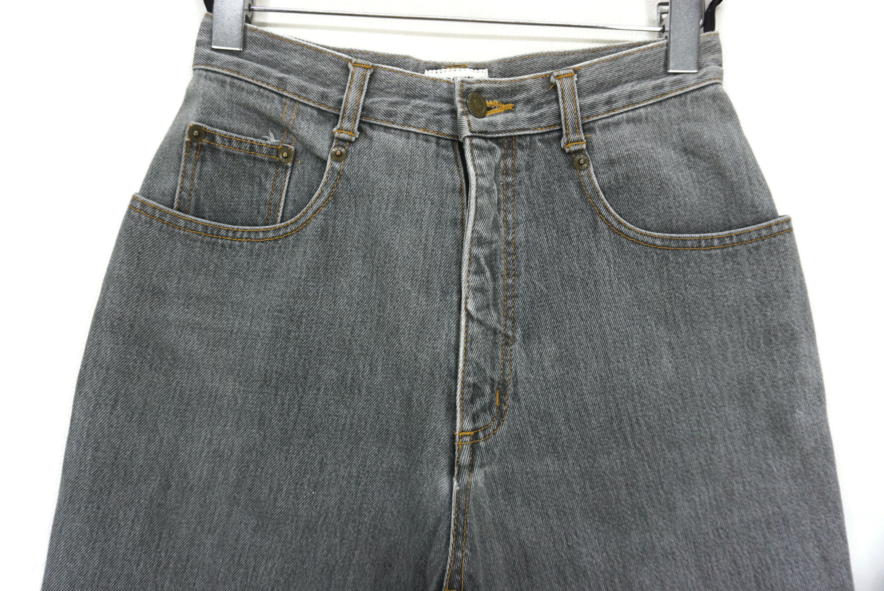Moschino Vintage Jeans Size W26xL29.5 High Waisted Denim Size 26" / US 2 / IT 38 - 3 Thumbnail