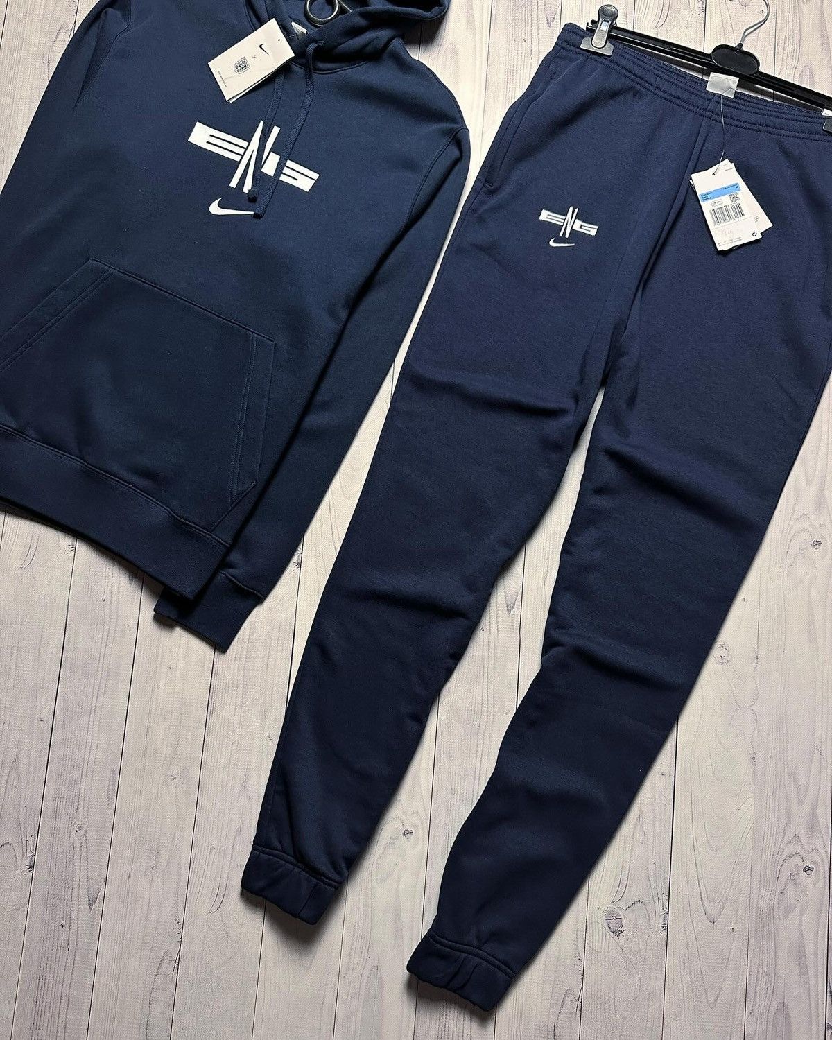 Nike Nike England soccer tracksuit size ,L Size US L / EU 52-54 / 3 - 3 Thumbnail