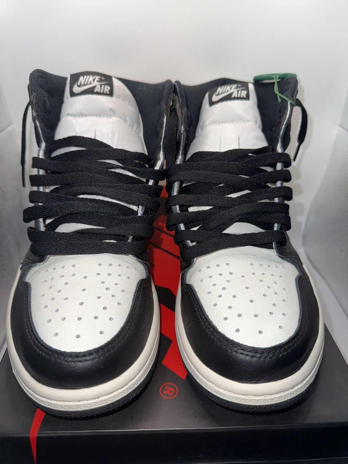 Jordan Brand Jordan 1 Retro High Dark Mocha Size US 9 / EU 42 - 5 Thumbnail