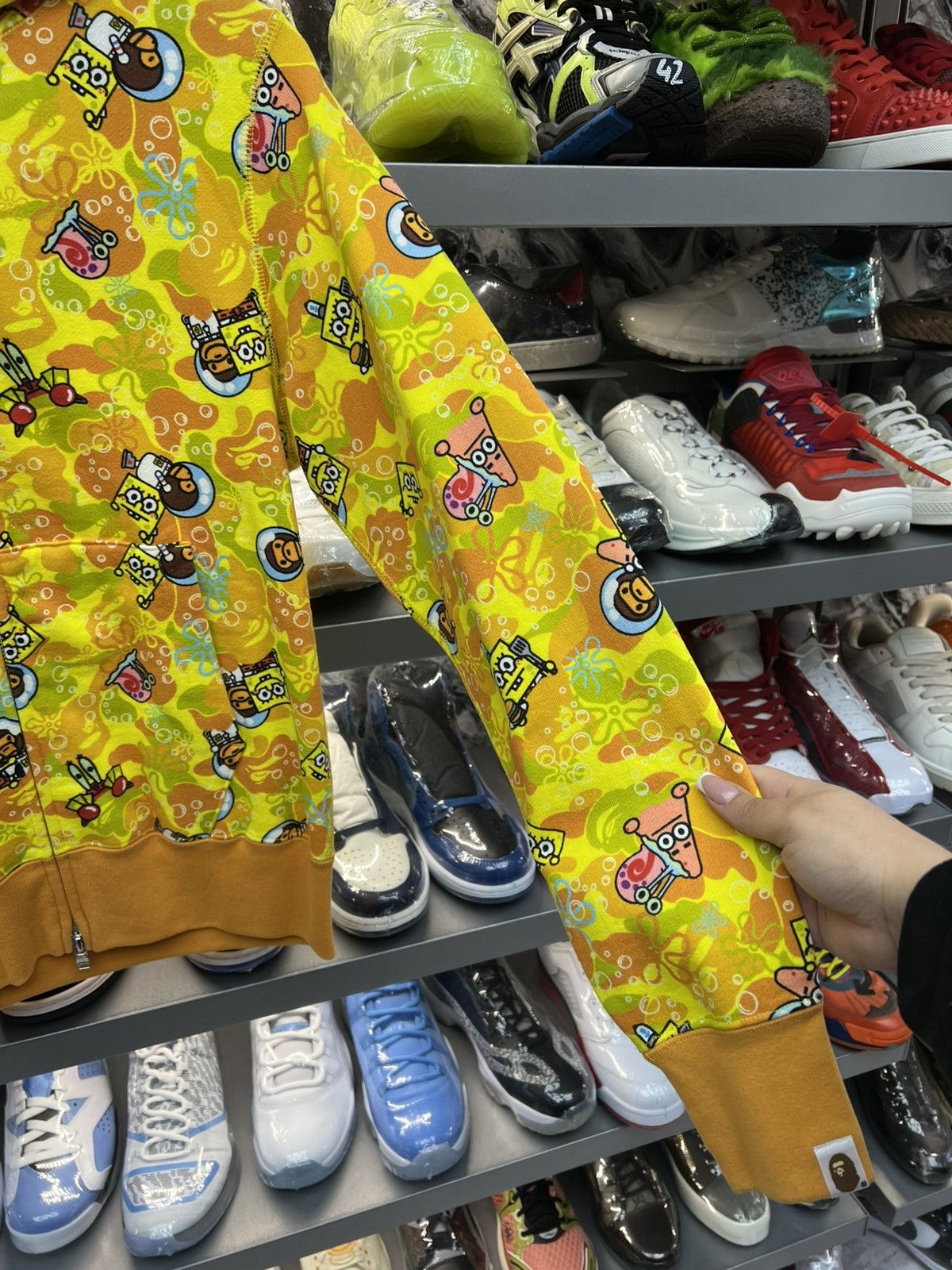Bape Bape spongbob shark fullzip hoodie Size US S / EU 44-46 / 1 - 4 Thumbnail