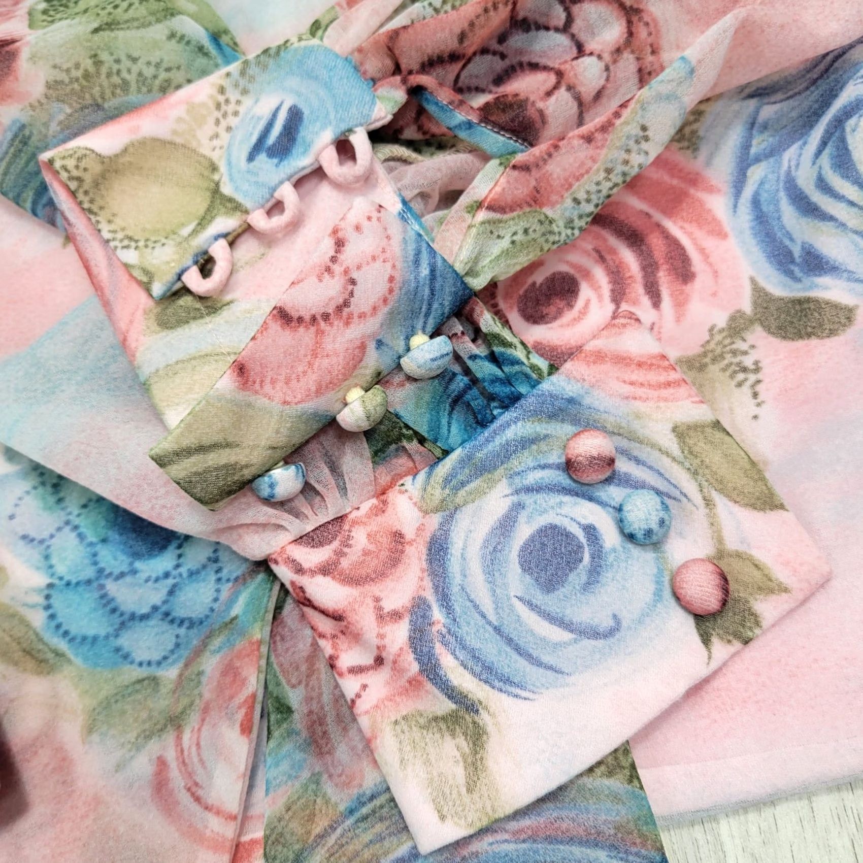 Vintage Vtg Parade Womens Shirt Size S Pastel Garden Roses Sheer Long Sleeve Blouse Pink Blue 8 Vintage Style Womens Size M / US 6-8 / IT 42-44 - 4 Thumbnail
