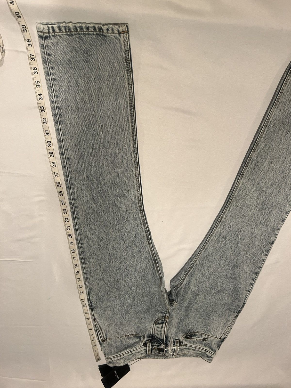 Saint Laurent Paris Saint Laurent men’s jeans. 28. $890 Size US 28 / EU 44 - 2 Thumbnail