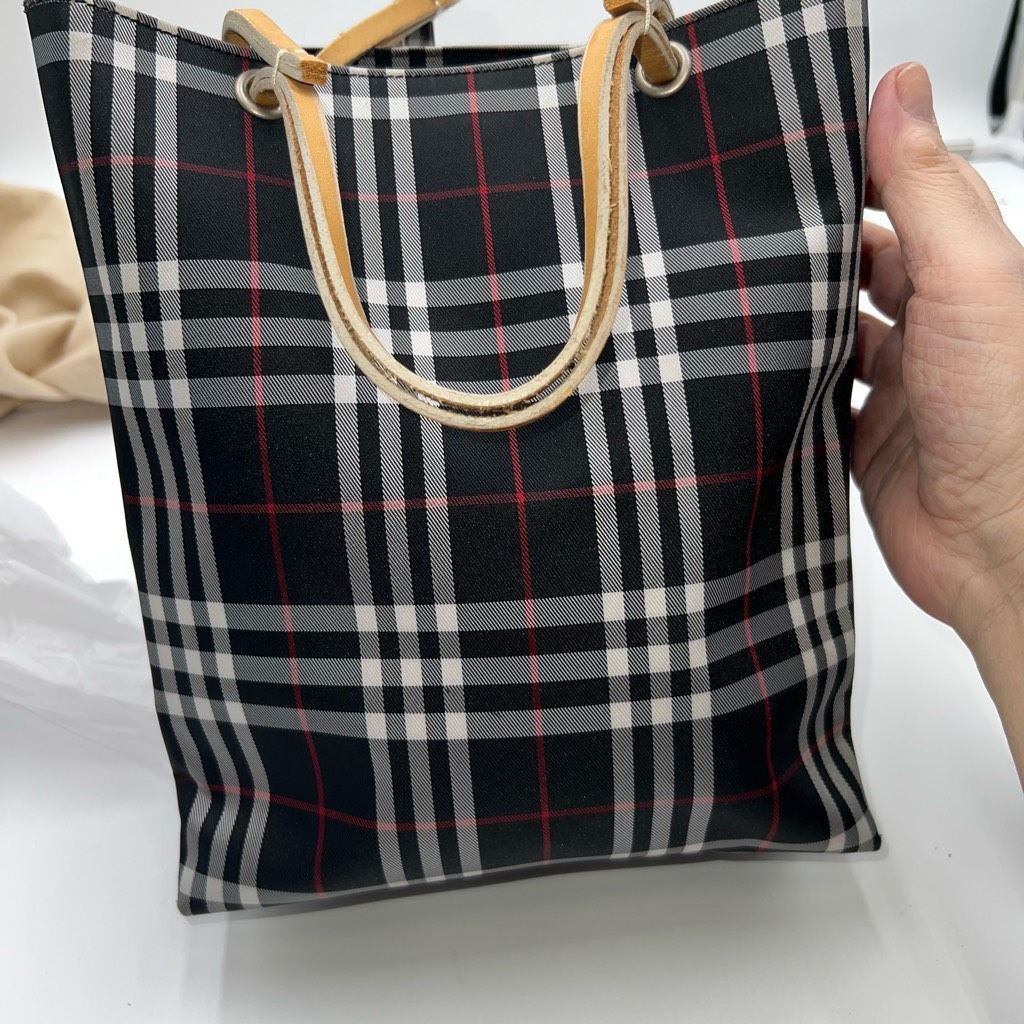 Burberry BURBERRY Nova Check Hand Bag Nylon Black Small Tote with Dust Bag Size ONE SIZE - 4 Thumbnail