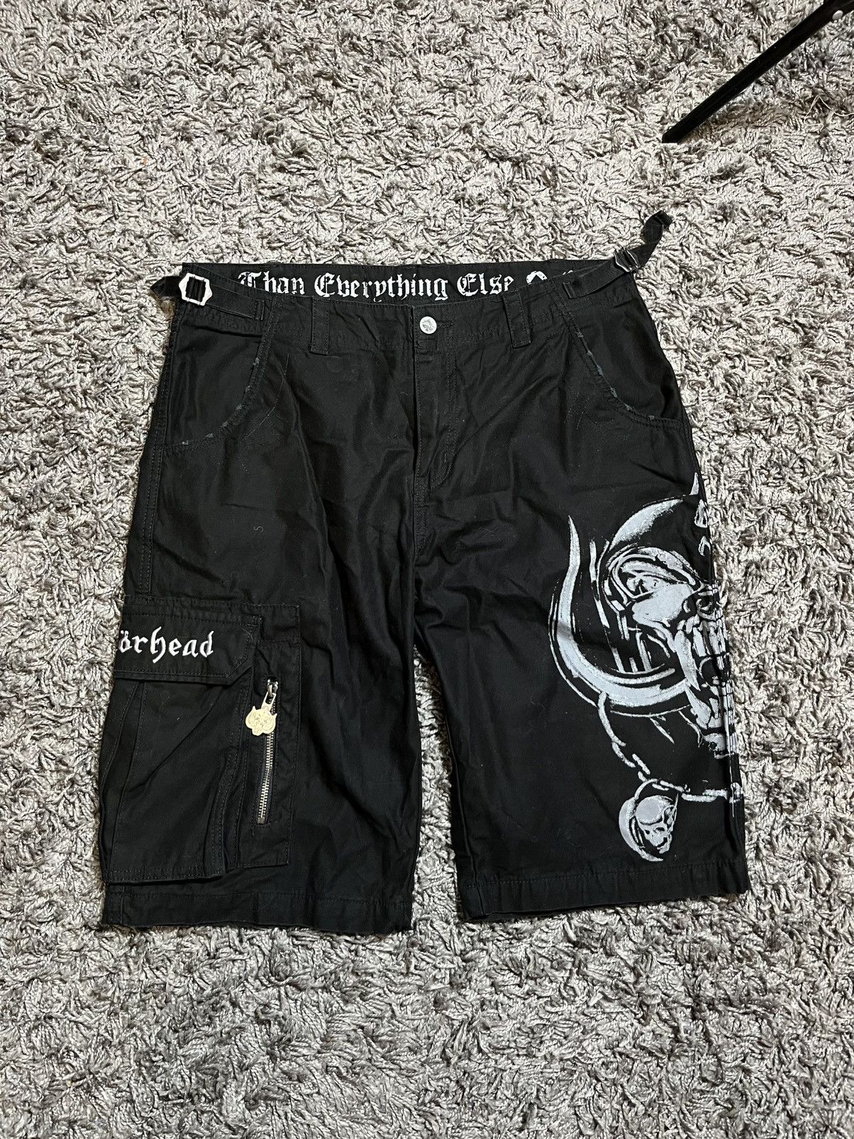 Band Tees Motörhead cargo shorts rare rock Y2K Size US 34 / EU 50 - 1 Thumbnail