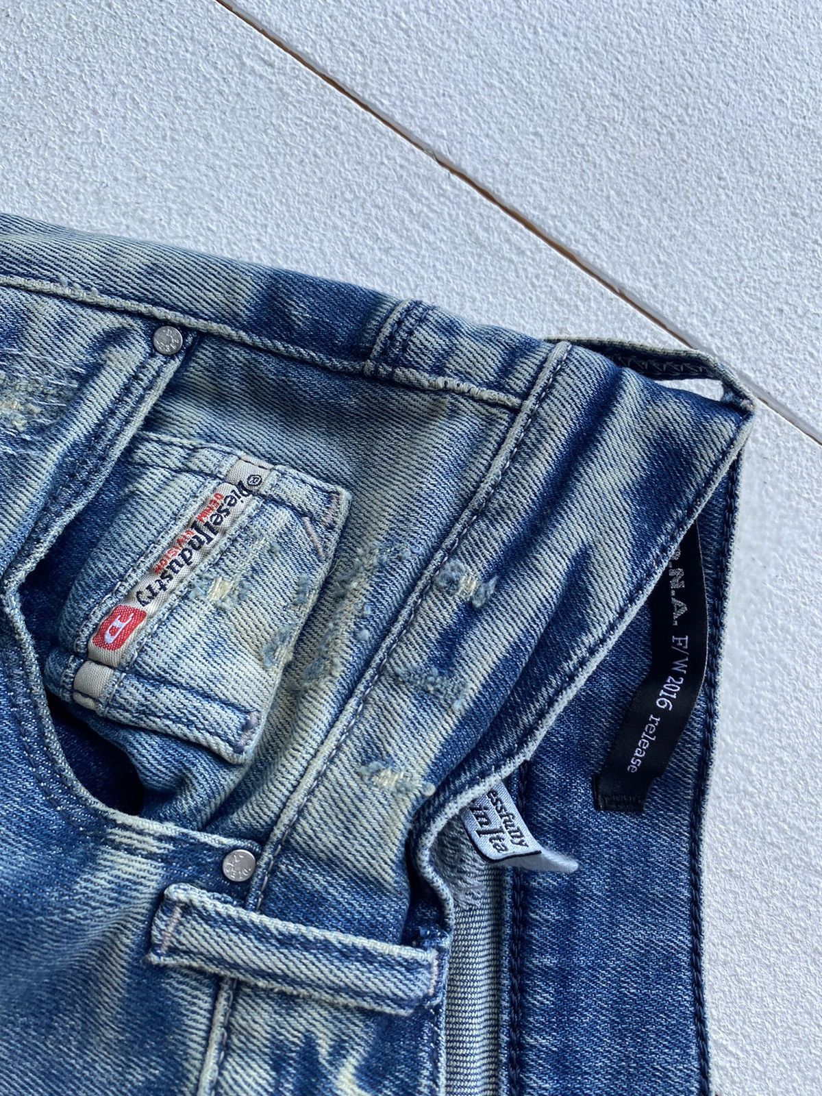 Diesel 🔗Opium Punk Diesel Distressed Washed Slim Straight Jeans Size 28" / US 6 / IT 42 - 5 Thumbnail
