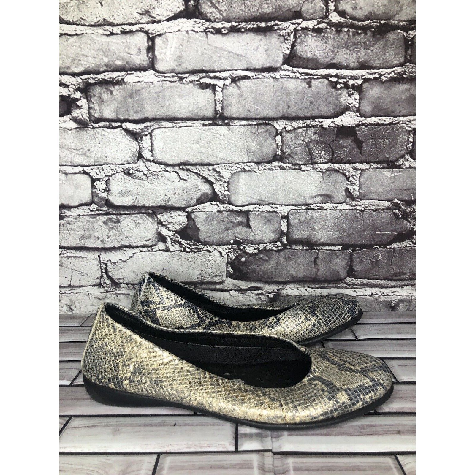 A-Flex The Flexx Gray Python Snake Skin Round Toe Wedge Flats Shoes Size US 8 / IT 38 - 14 Thumbnail