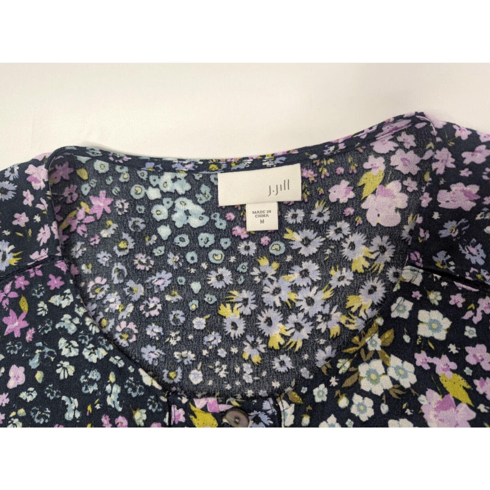 J. Jill J Jill Button Purple Floral Tunic Top Womens M Long Sleeve Boho Rayon Shirt Size M / US 6-8 / IT 42-44 - 7 Thumbnail