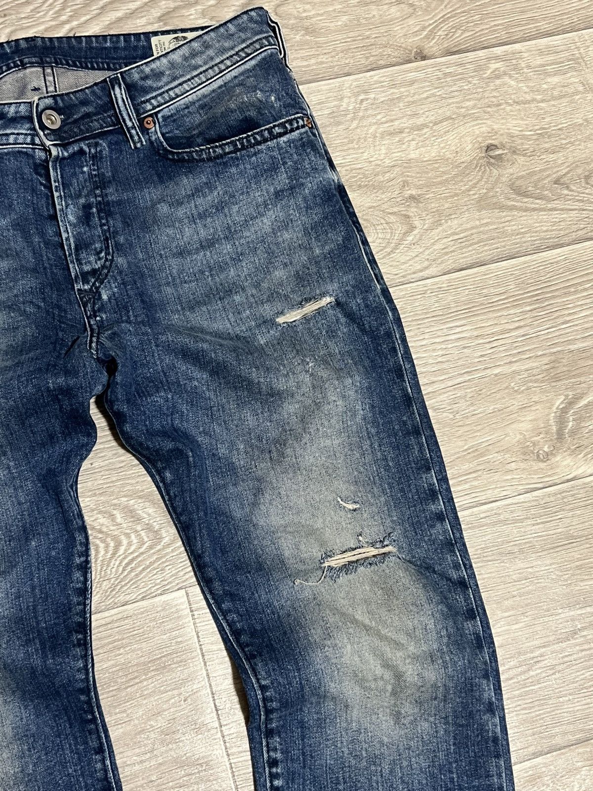 Diesel × Japanese Brand Jeans Diesel Buster distressed washed denim skinny pants Size US 31 - 3 Thumbnail