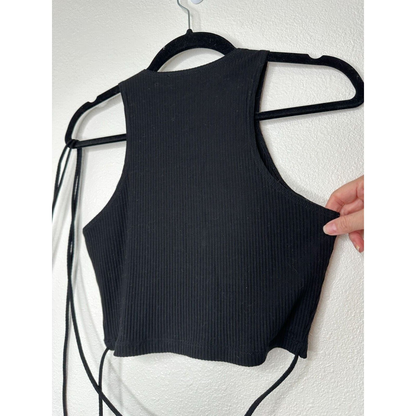 Reformation Reformation Black Knit V-Neck Crop Tank Tie Wrap Waist S Size S / US 4 / IT 40 - 8 Thumbnail