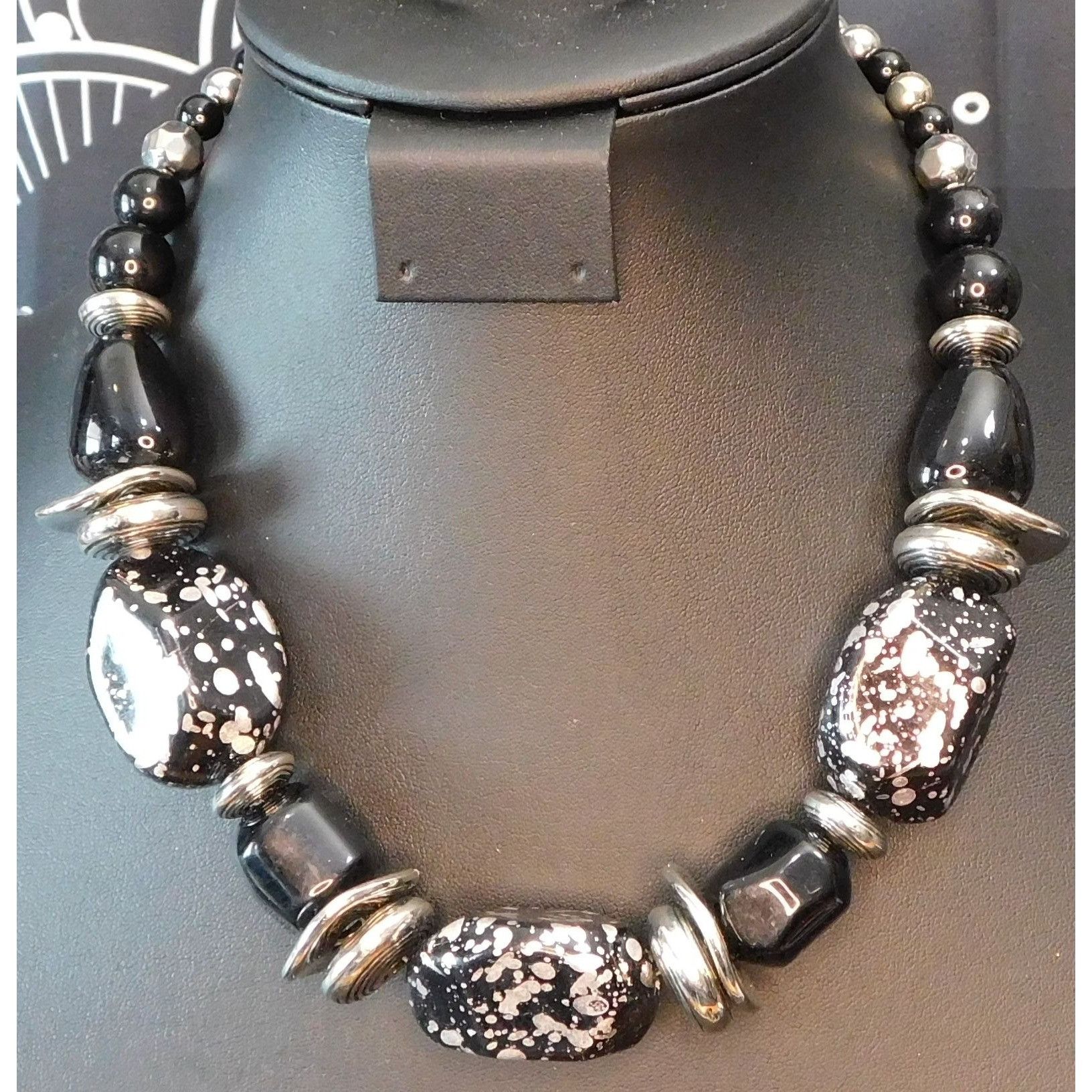 Other Chunky Gothic Black And Silver Tone Beaded Necklace Size ONE SIZE - 3 Thumbnail
