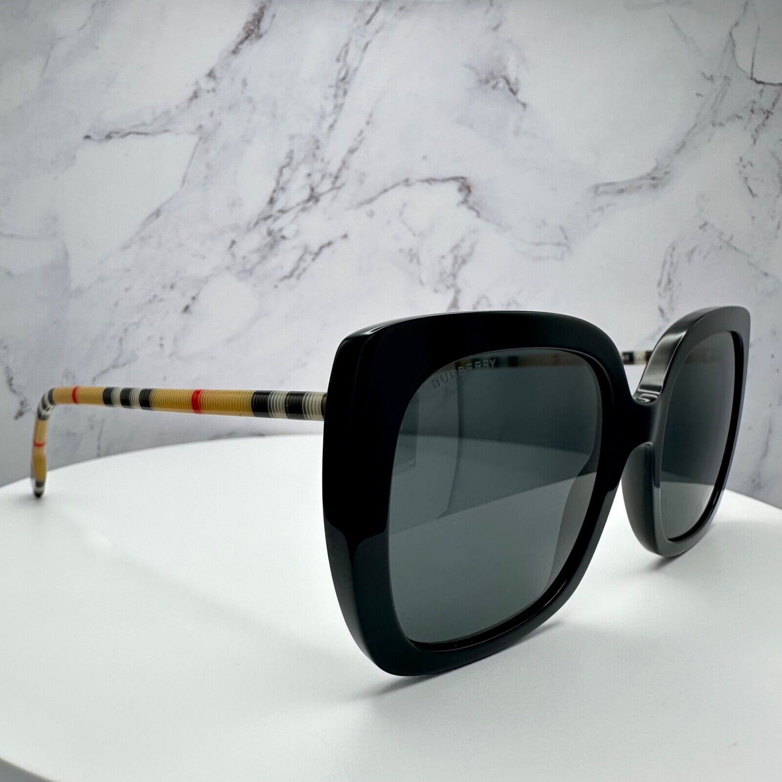 Burberry Burberry Sunglasses Black Cat Eye Checkered Arm Authentic Size ONE SIZE - 3 Thumbnail