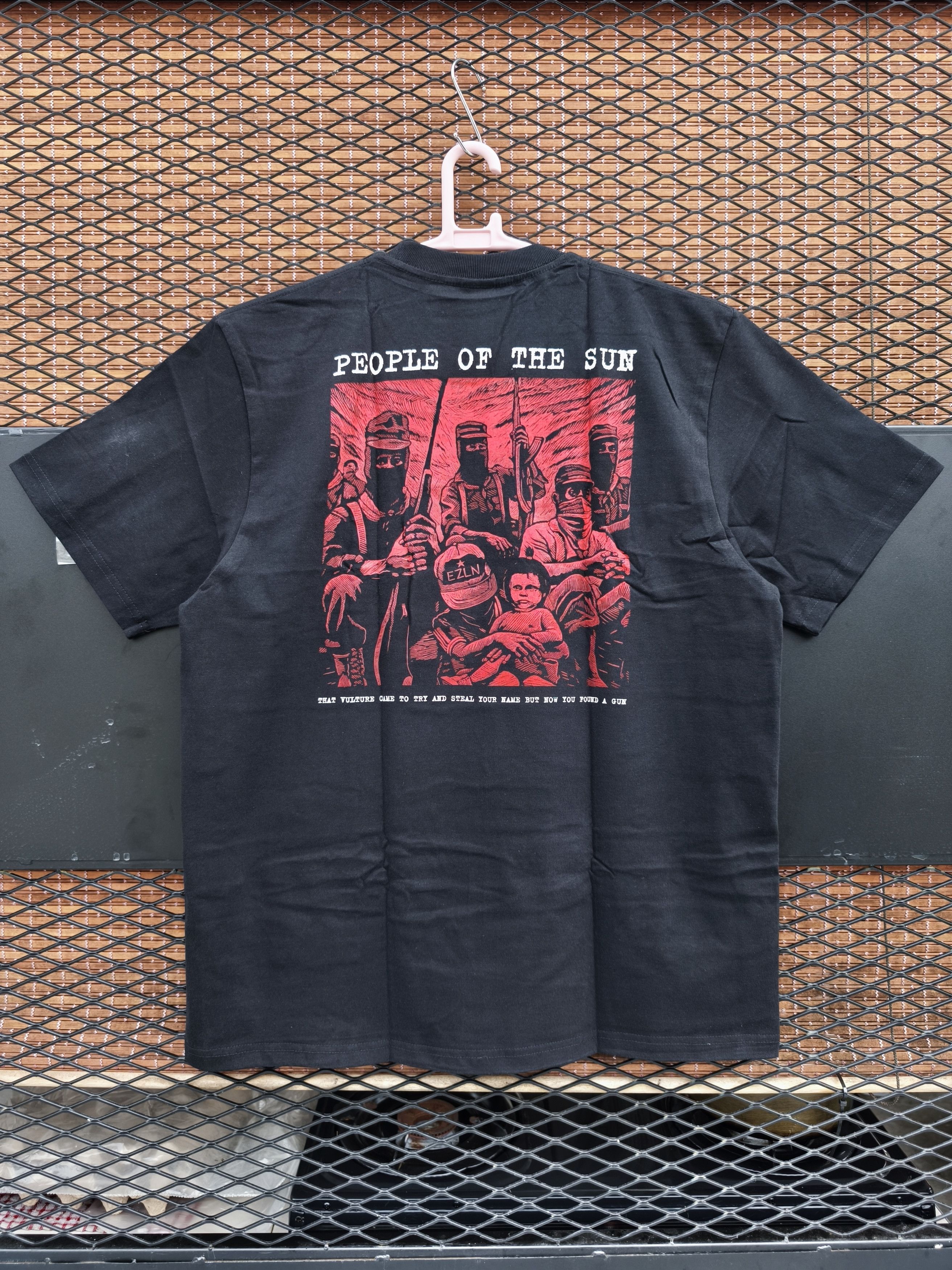 Band Tees Rage Against The Machine People Of The Sun T-shirt Size US XL / EU 56 / 4 - 5 Thumbnail