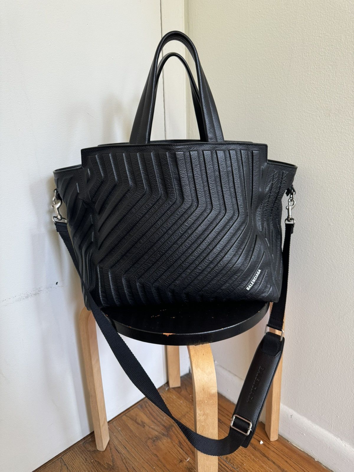 Balenciaga Balenciaga Car Mat Sling Bag Size ONE SIZE - 1 Thumbnail
