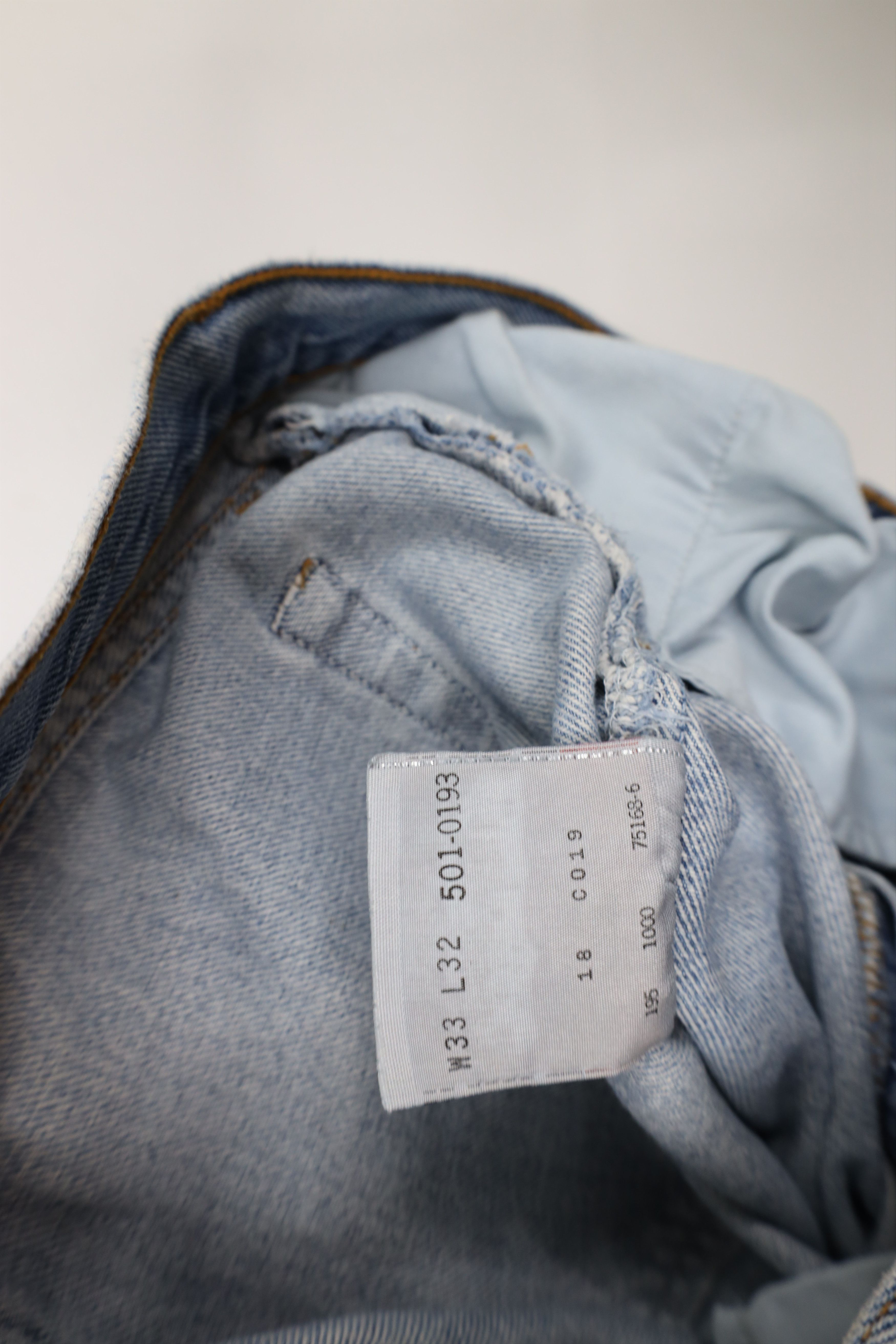 Levi's Vintage Y2K 2000 Levis 501xx Button Fly Original Fit Jeans Size US 33 - 12 Thumbnail