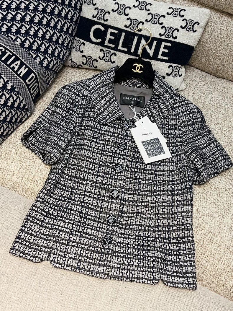 Chanel Chanel Silver Gray Tweed Short Coat - dmc Size US S / EU 44-46 / 1 - 1 Thumbnail
