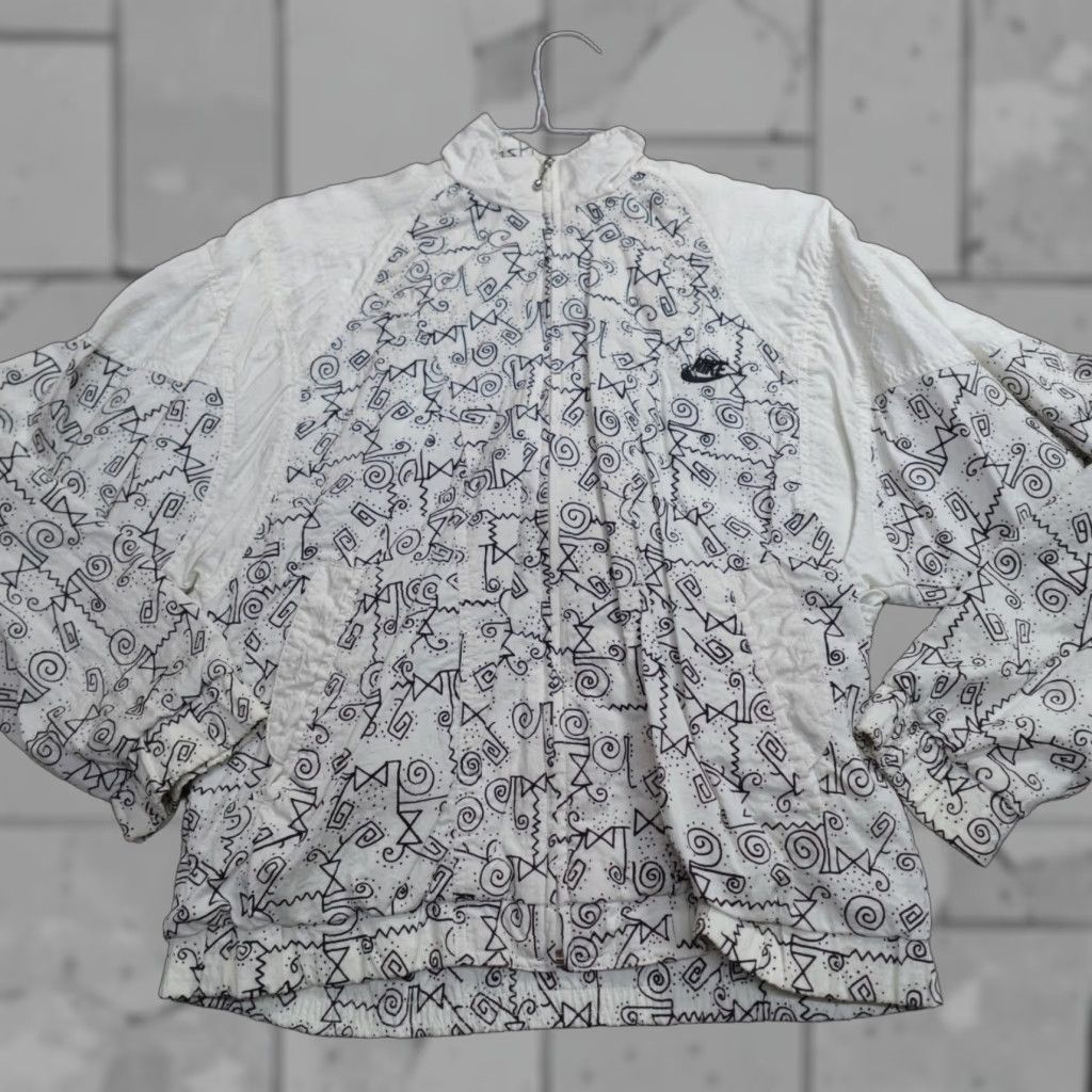 Nike VINTAGE Nike Womens Jacket M White Nylon Geometric Windbreaker 90s Women Mens? Size M / US 6-8 / IT 42-44 - 1 Thumbnail