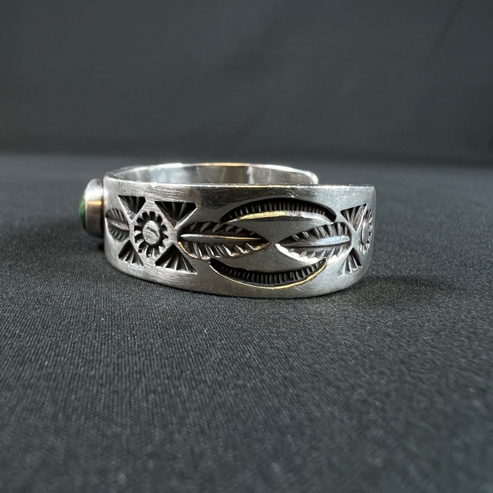 Vintage BEN YELLOW HORSE NAVAJO STERLING TURQUOISE SILVER BRACELET Size ONE SIZE - 6 Thumbnail