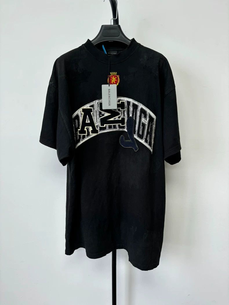 Balenciaga Balenciaga size 2 Mud dyed old damaged short sleeve Size US M / EU 48-50 / 2 - 1 Thumbnail