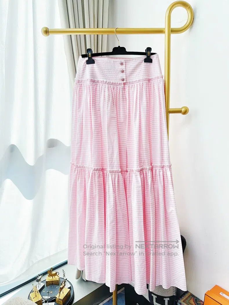 Chanel Chanel 24S early spring pink striped dark pattern letter l Size 25" / US 0 / IT 36 - 3 Thumbnail