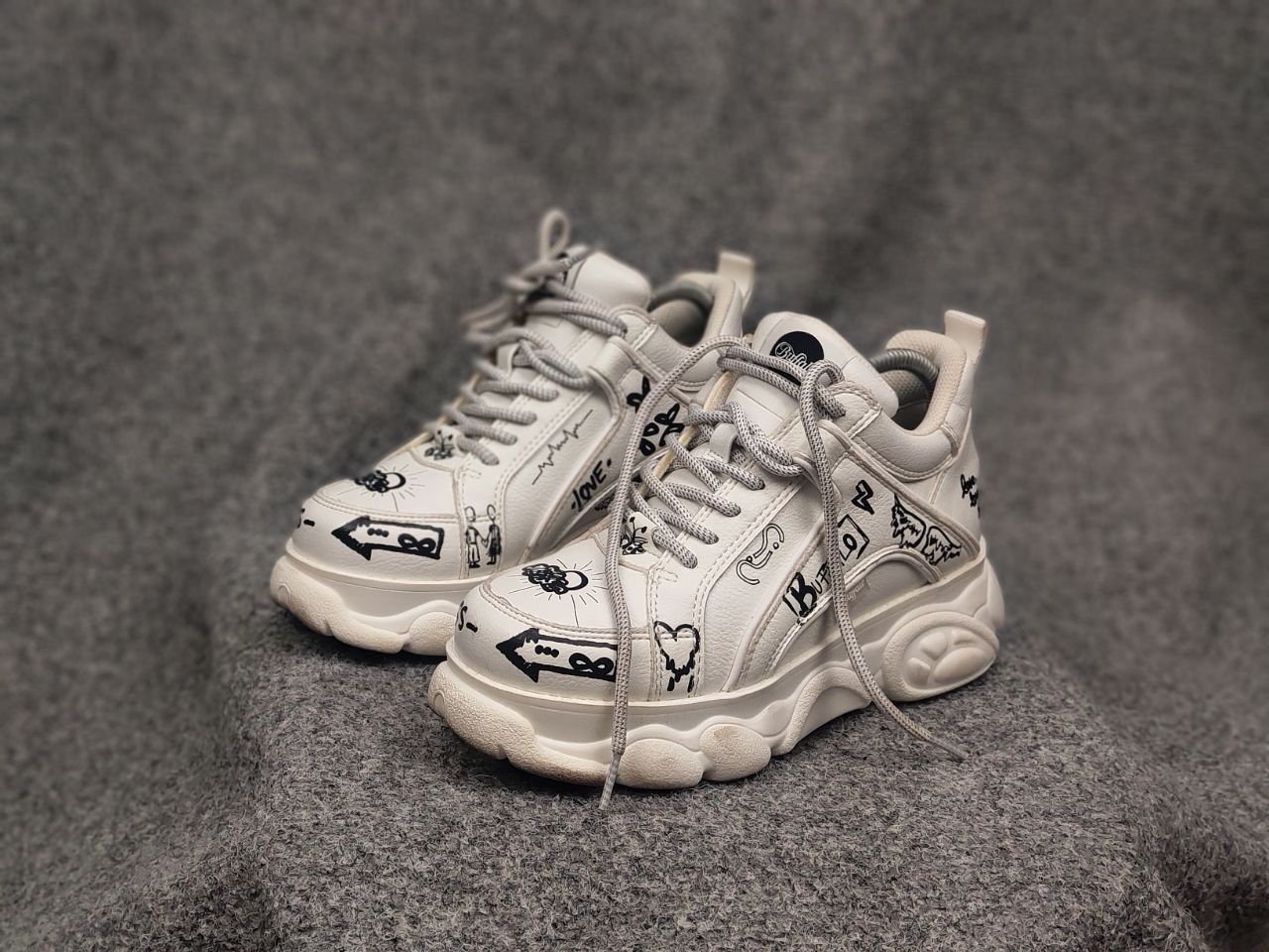 Buffalo London Buffalo Superge Cld Corin Oversized Paint Logo Sneakers Size US 6.5 / IT 36.5 - 9 Thumbnail