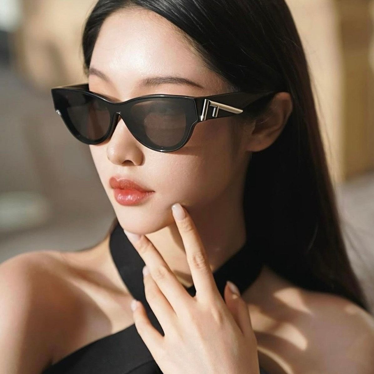 Fendi New!!! FENDI Sunglasses FE40135F 01A Authentic Size ONE SIZE - 14 Thumbnail