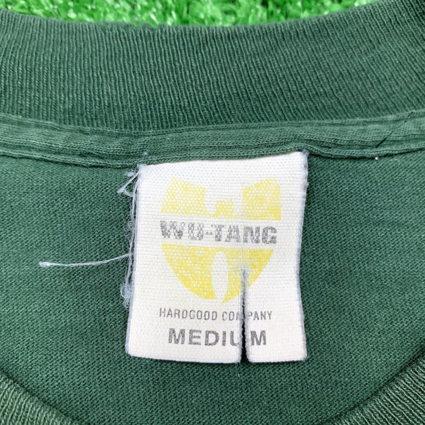 Vintage VINTAGE Wu Tang Brand T-Shirt Men Medium Green 90s Rap Music NYC Gangsta Art Size US M / EU 48-50 / 2 - 4 Thumbnail