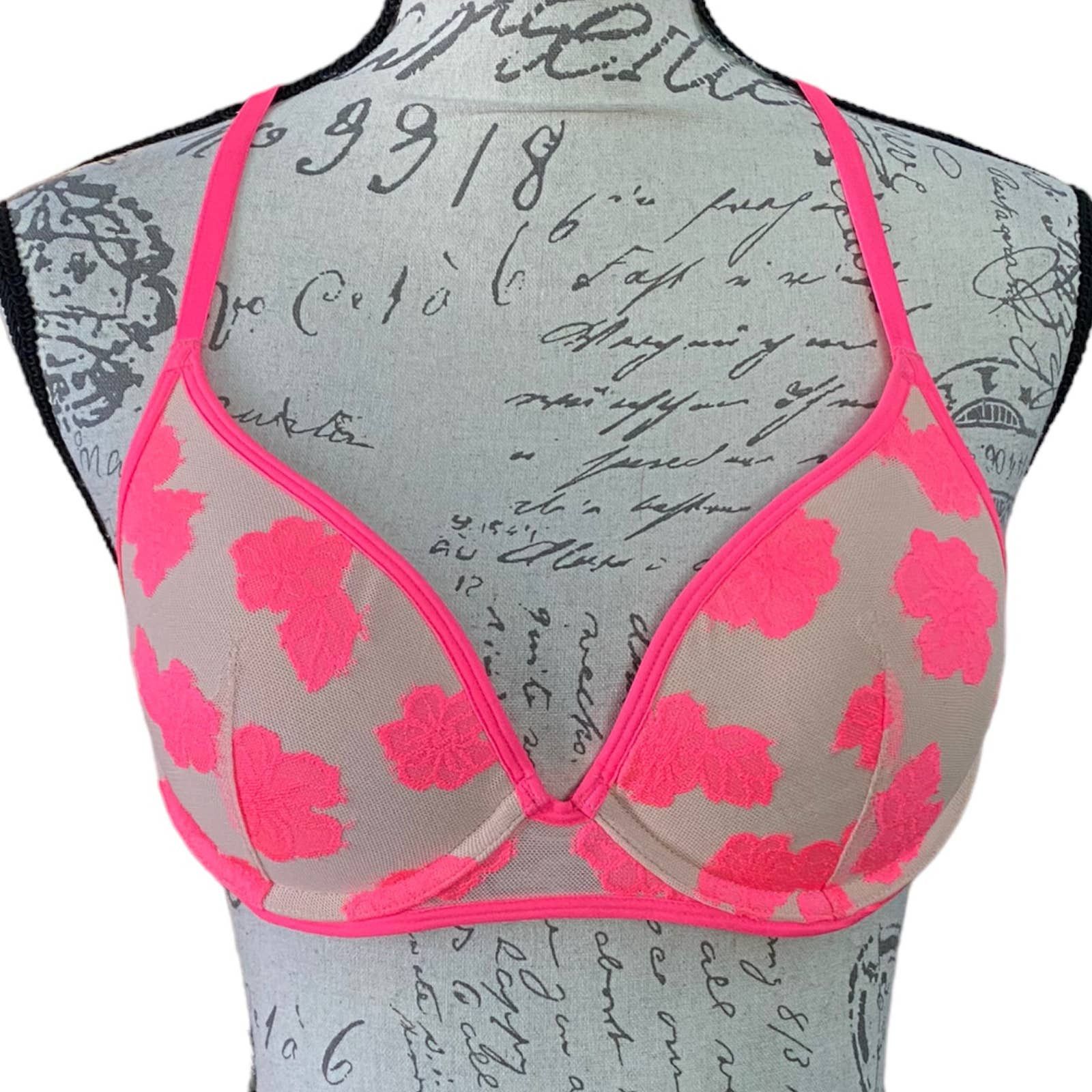 Victoria's Secret EUC Victoria's Secret Very Sexy Push-Up 32C T