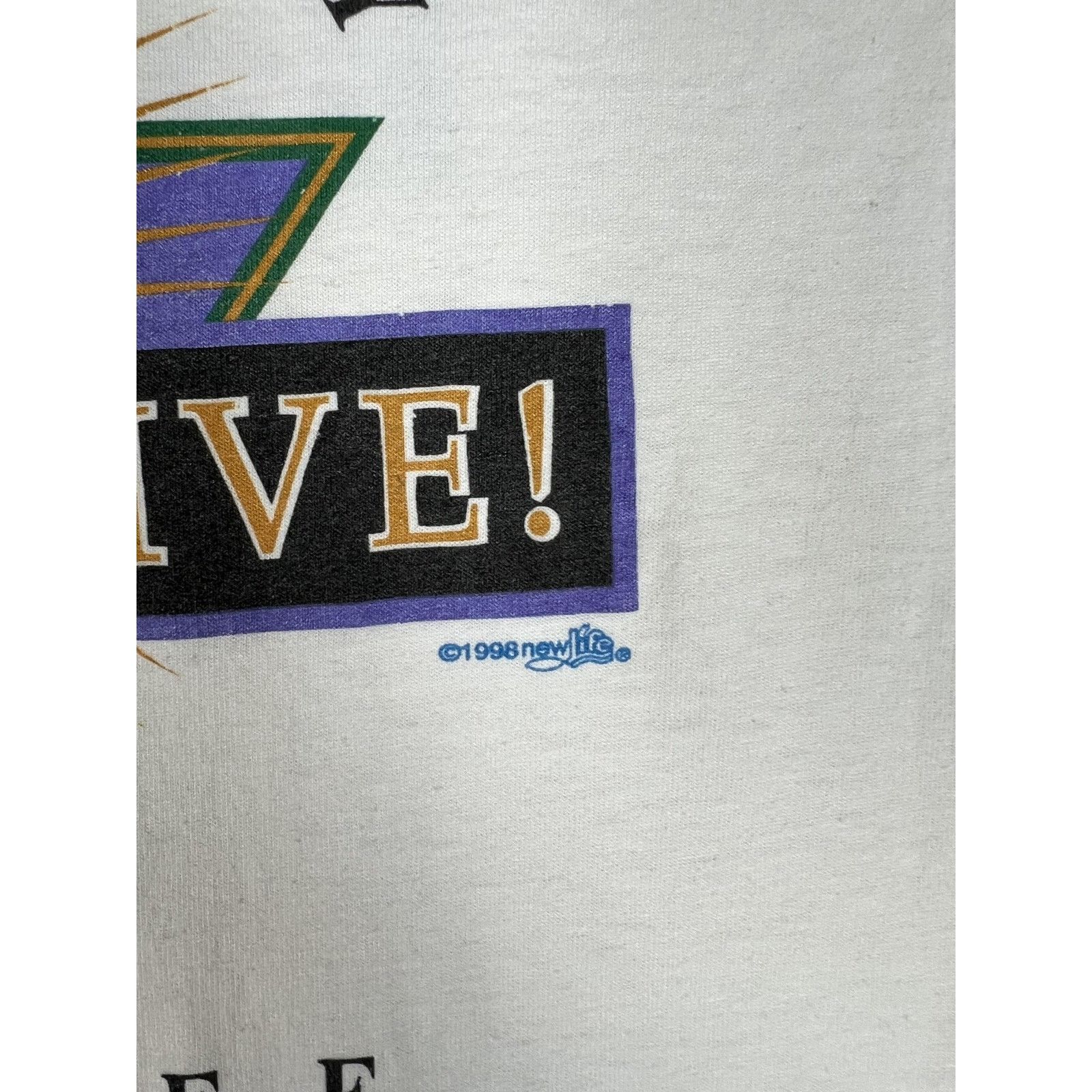 Fruit Of The Loom Vintage Christ Is Alive Shirt Mens Large White Christian Bap Size US L / EU 52-54 / 3 - 3 Thumbnail