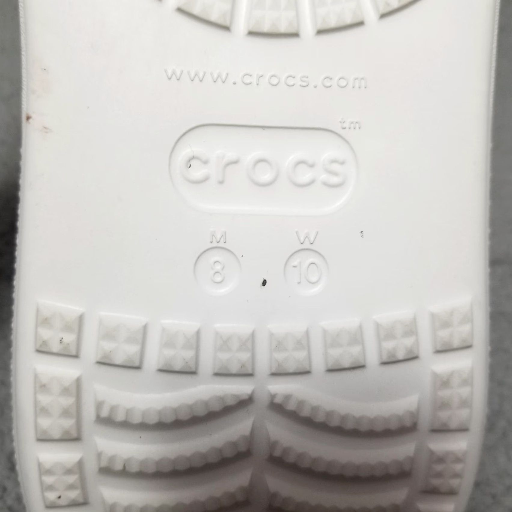 Crocs CROCS Classic Clogs Mens Size 8 Womens Size 10 White Lightweight Foam Comfort Slip-On Size US 8 / IT 38 - 7 Thumbnail