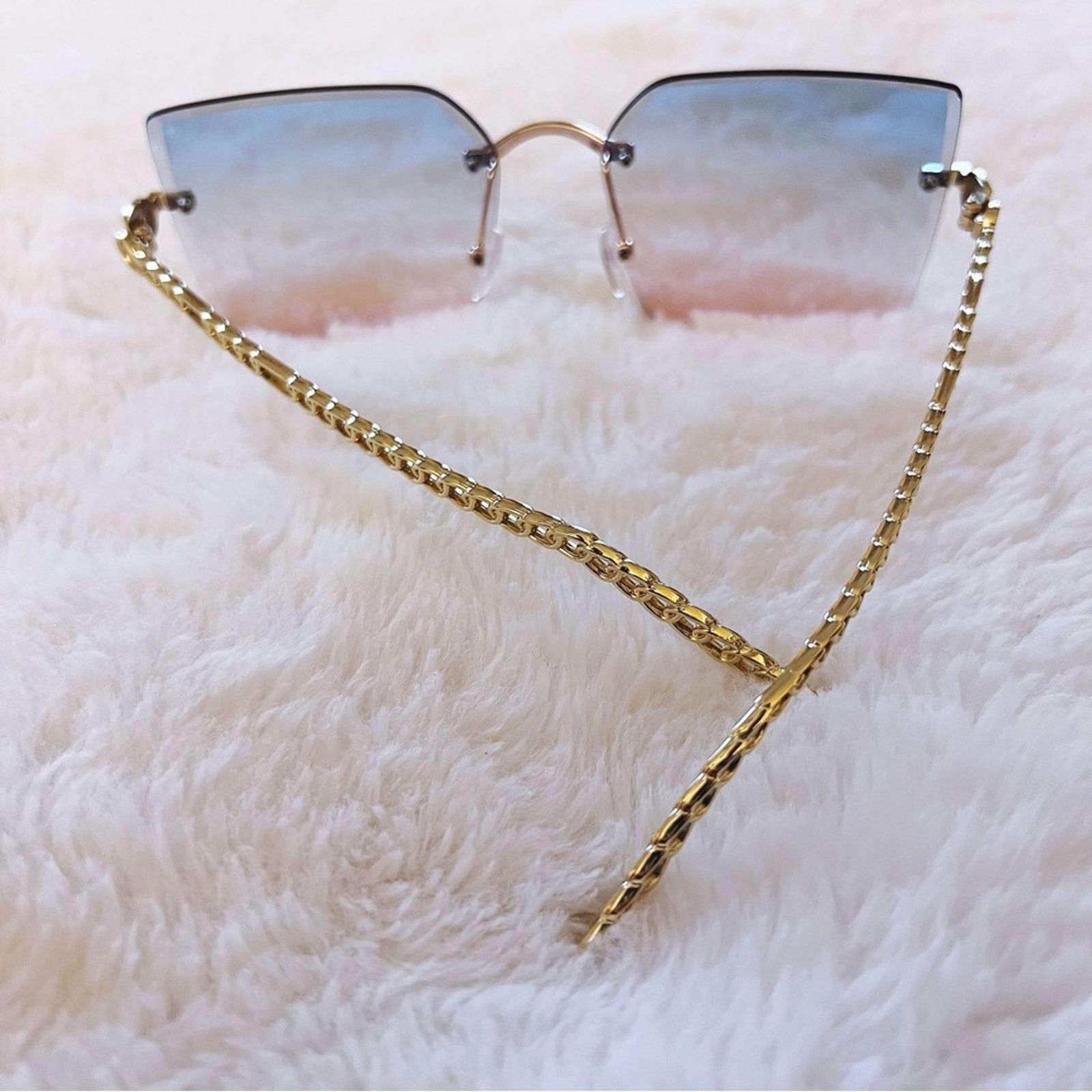 Other Skyla Blue & Pink Gold Chain Link Oversized Sunglasses Size ONE SIZE - 8 Thumbnail