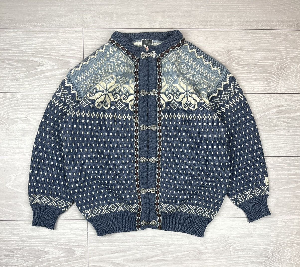 Dale Of Norway Dale Of Norway Vintage Wool Cable Knit Buckle Sweater XL Size US XL / EU 56 / 4 - 1 Thumbnail