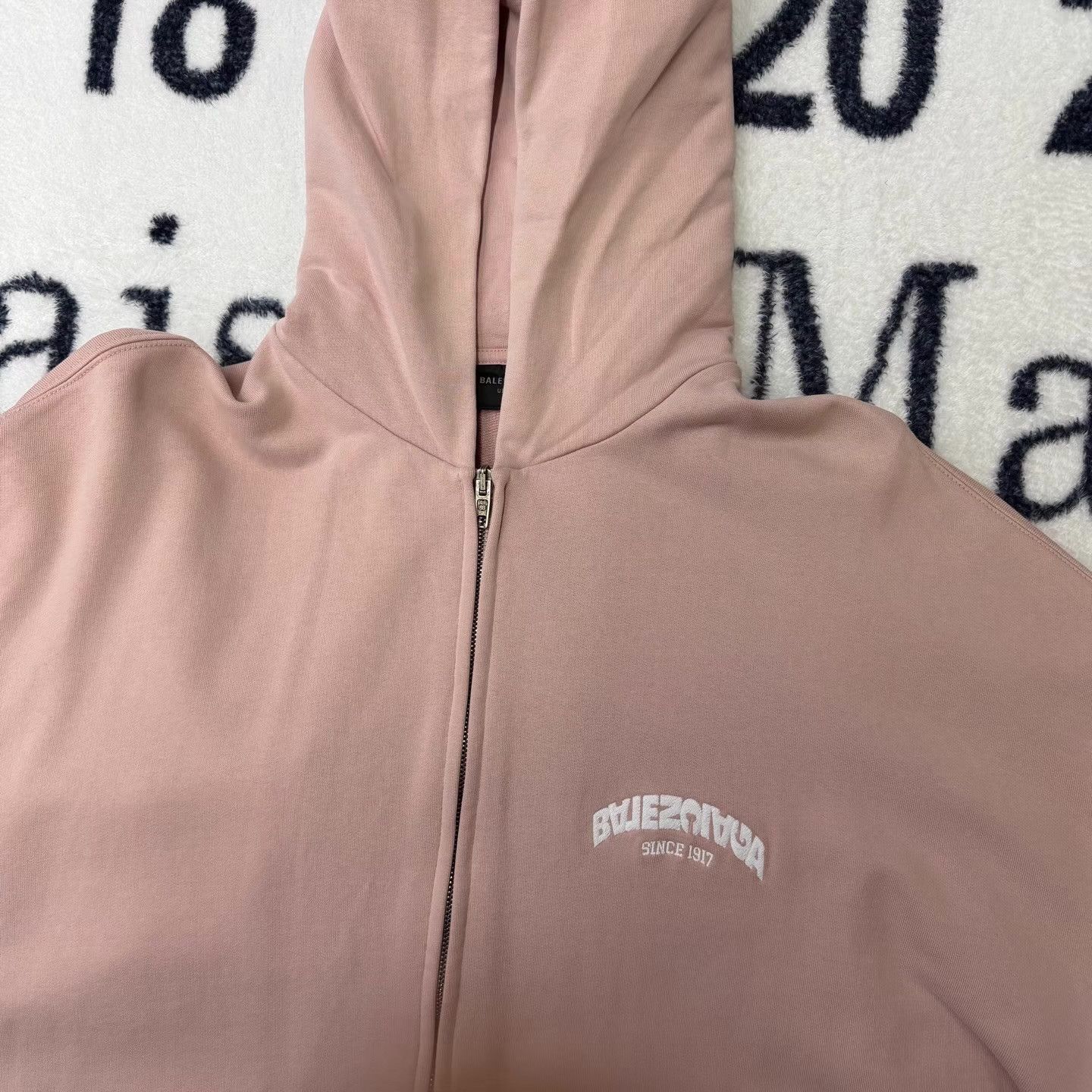 Balenciaga Balenciaga Pink Zip-Up Hoodie Q10 Size US L / EU 52-54 / 3 - 4 Thumbnail