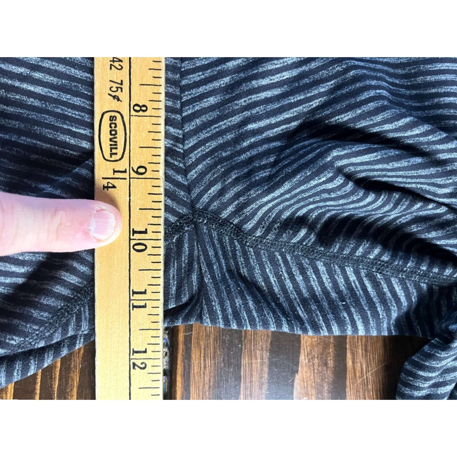 Vintage Duluth Women's Large Striped Pull On Elastic Waist Black Gray Leggings Shirt/Hoodie? Size 36" / US 14 / IT 50 - 4 Thumbnail