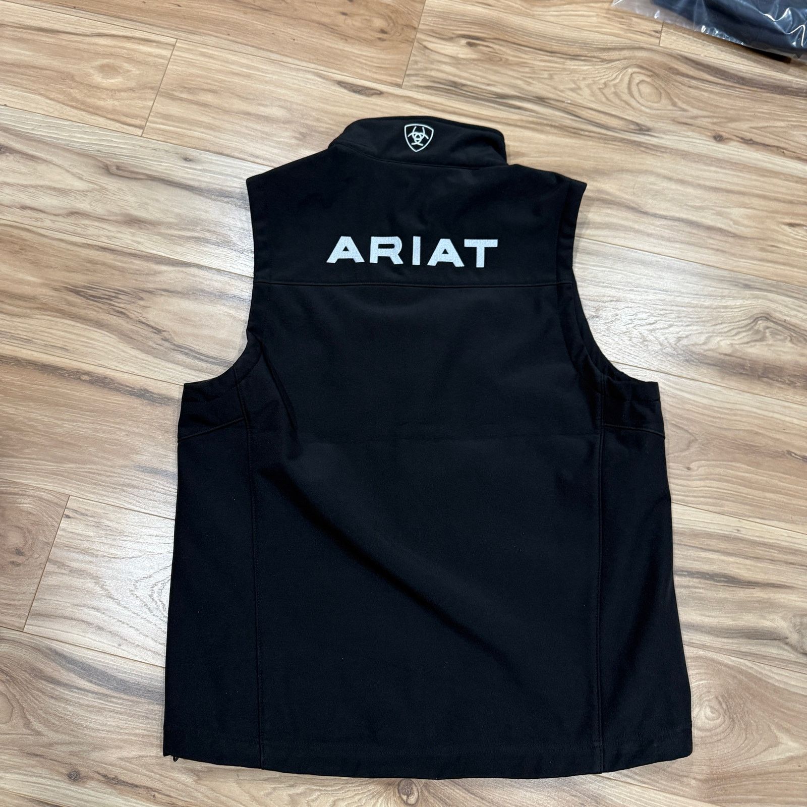 Ariat Logo 2.0 Softshell Vest in Black Size US S / EU 44-46 / 1 - 7 Thumbnail