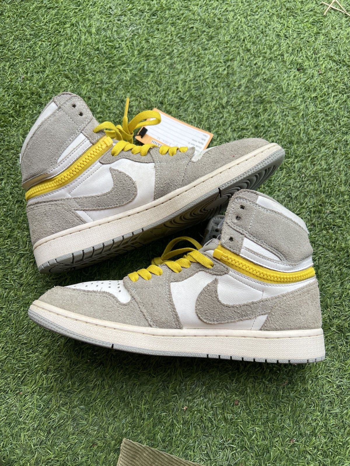 Jordan Brand Nike Air Jordan 1 High Switch 'Light Smoke Grey' CW6576-100 Size US 8.5 / EU 41-42 - 3 Thumbnail